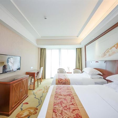 Vienna Classic Hotel Qingyuan Taihe Ancient Cave Scenic Area Ngoại thất bức ảnh