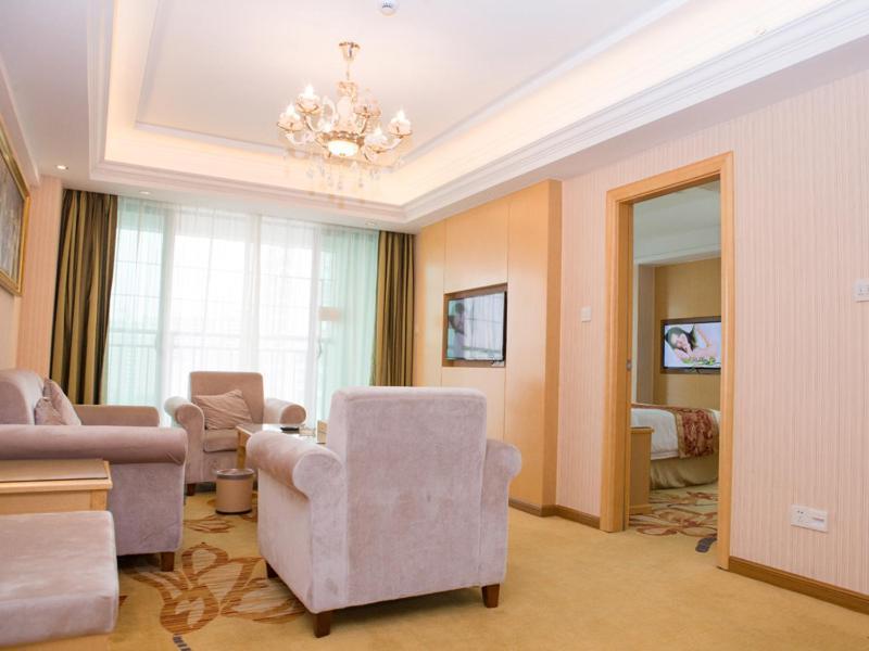 Vienna Classic Hotel Qingyuan Taihe Ancient Cave Scenic Area Ngoại thất bức ảnh