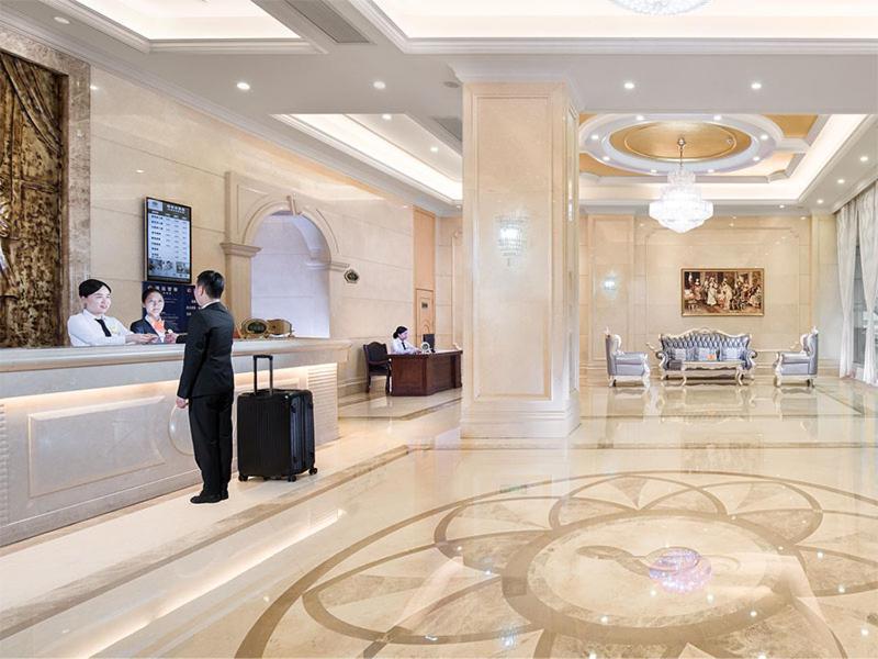 Vienna Classic Hotel Qingyuan Taihe Ancient Cave Scenic Area Ngoại thất bức ảnh