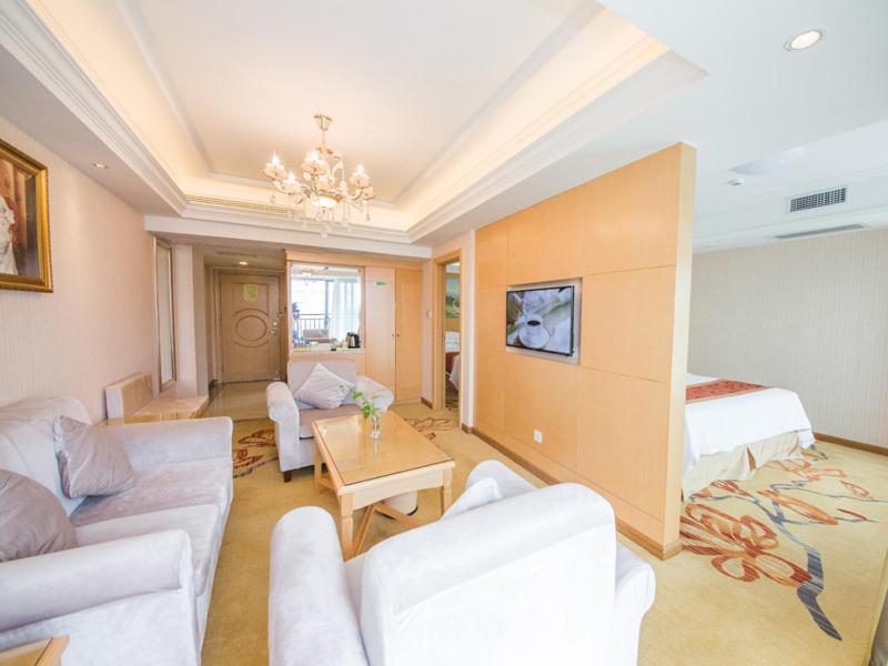 Vienna Classic Hotel Qingyuan Taihe Ancient Cave Scenic Area Ngoại thất bức ảnh