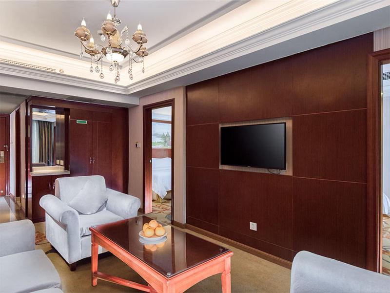 Vienna Classic Hotel Qingyuan Taihe Ancient Cave Scenic Area Ngoại thất bức ảnh
