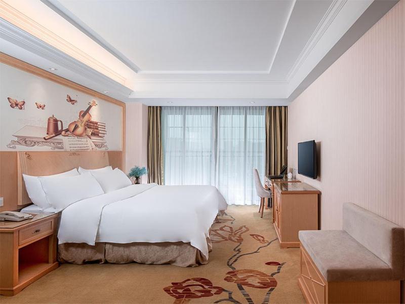 Vienna Classic Hotel Qingyuan Taihe Ancient Cave Scenic Area Ngoại thất bức ảnh
